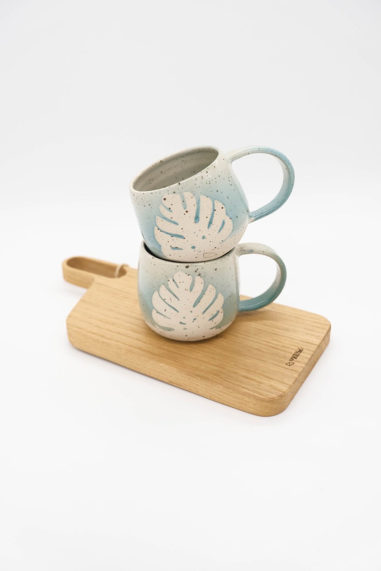 Hrnek - M - Monstera | ručně vyráběná designová keramika | VKUSE