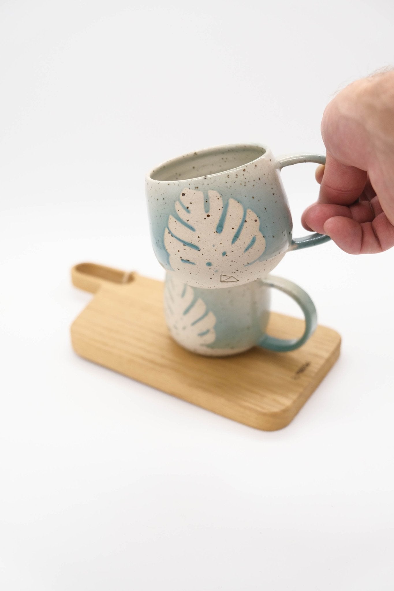 Hrnek - M - Monstera | ručně vyráběná designová keramika | VKUSE