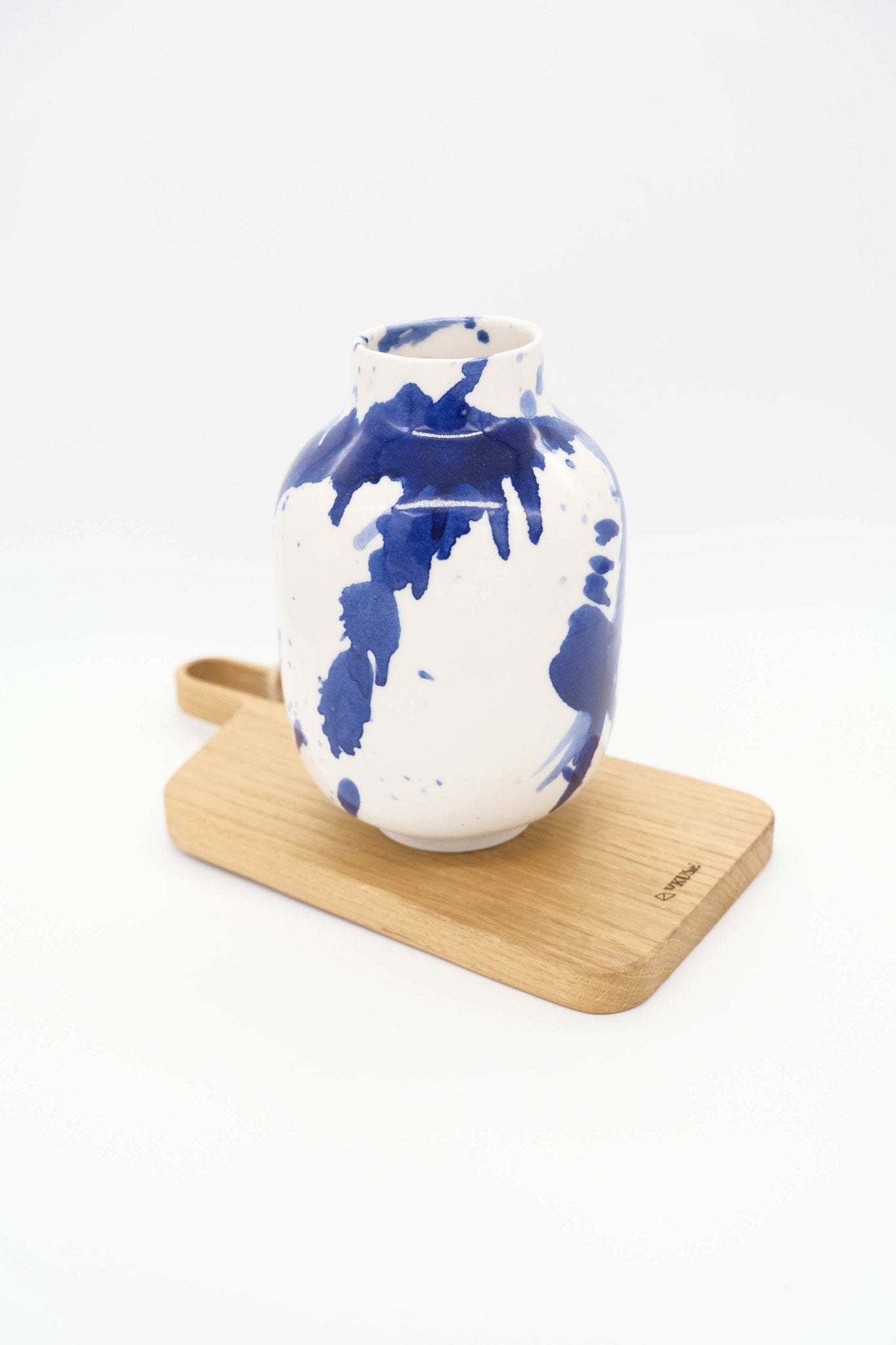 Váza Calla - Kobaltová - 17 cm | ručně vyráběná designová keramika | VKUSE